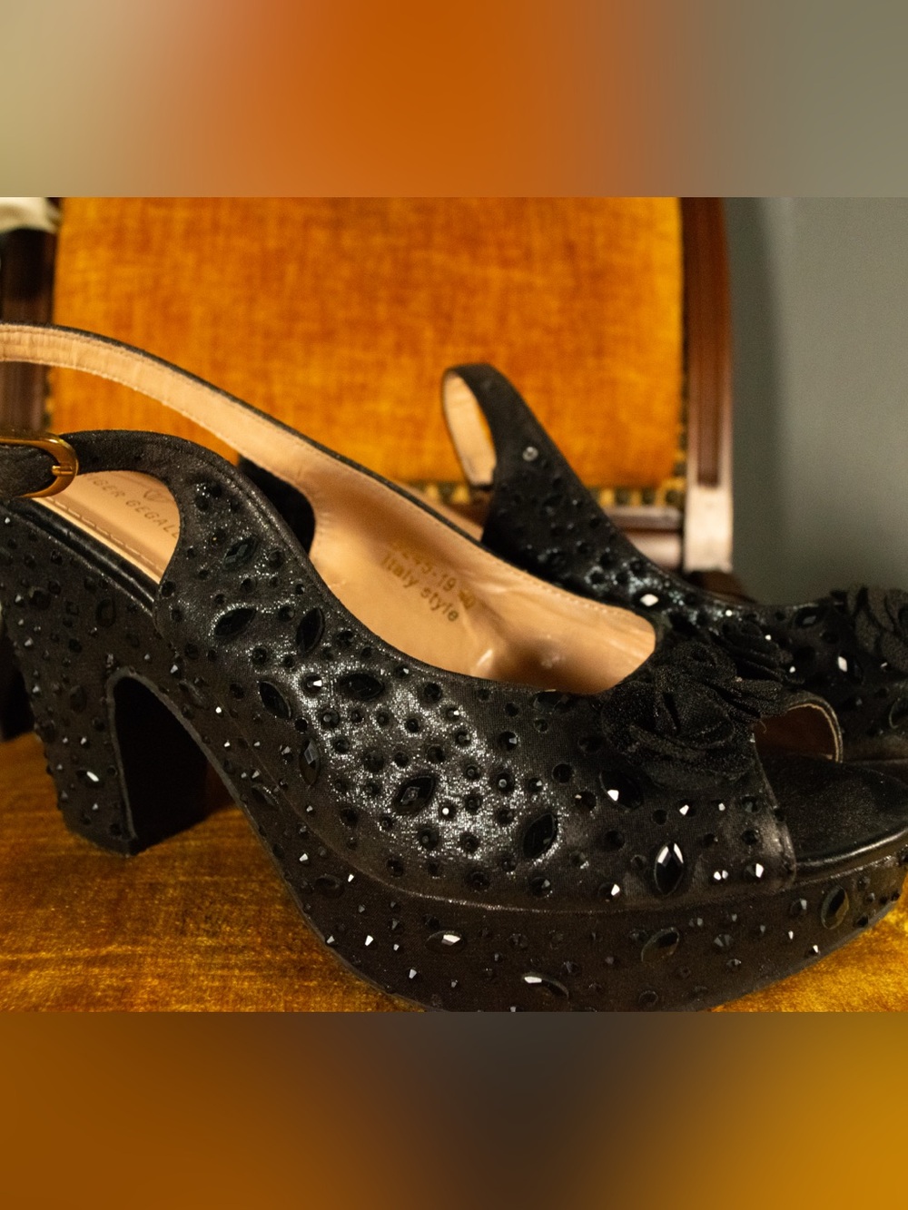 SIZE 40 (9/9.5) Geriger Black Embellished Women's Dress Pumps
